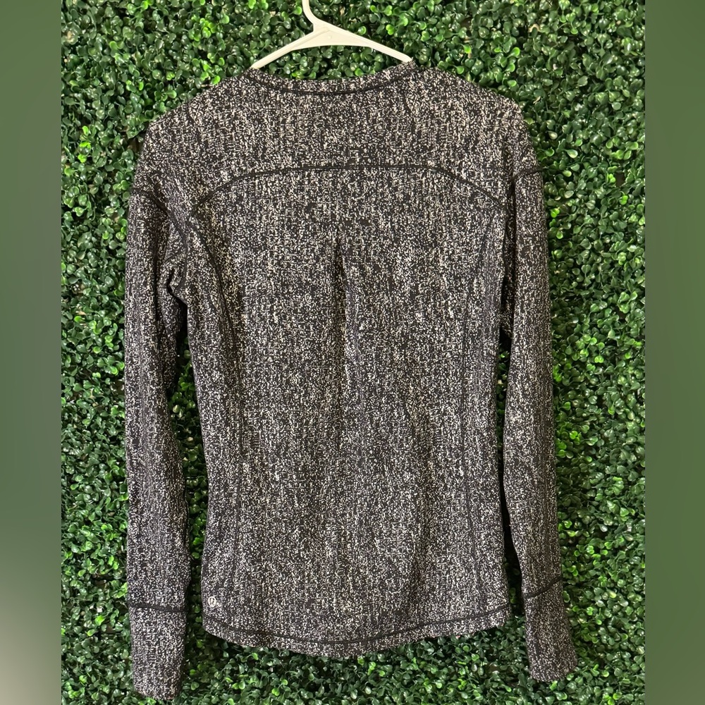 Lululemon Outrun Long Sleeve - Picture 8 of 11